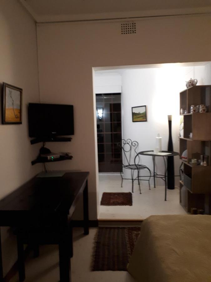 A La Fugue Hotell Upington Exteriör bild