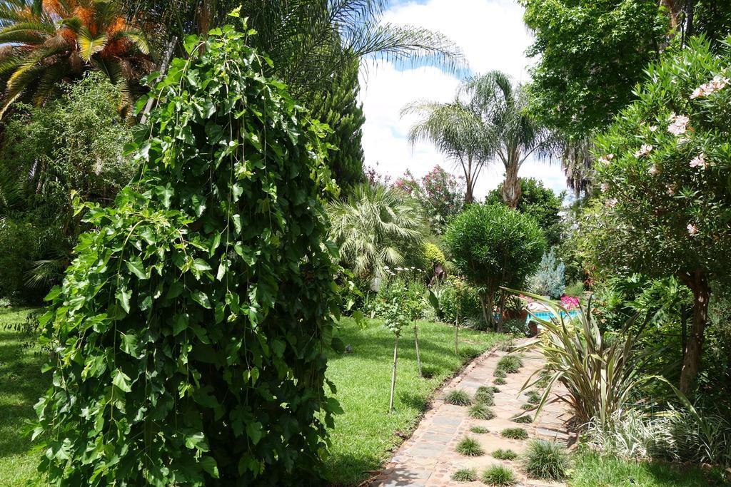 A La Fugue Hotell Upington Exteriör bild
