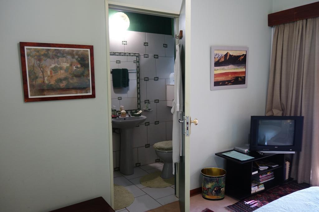 A La Fugue Hotell Upington Exteriör bild